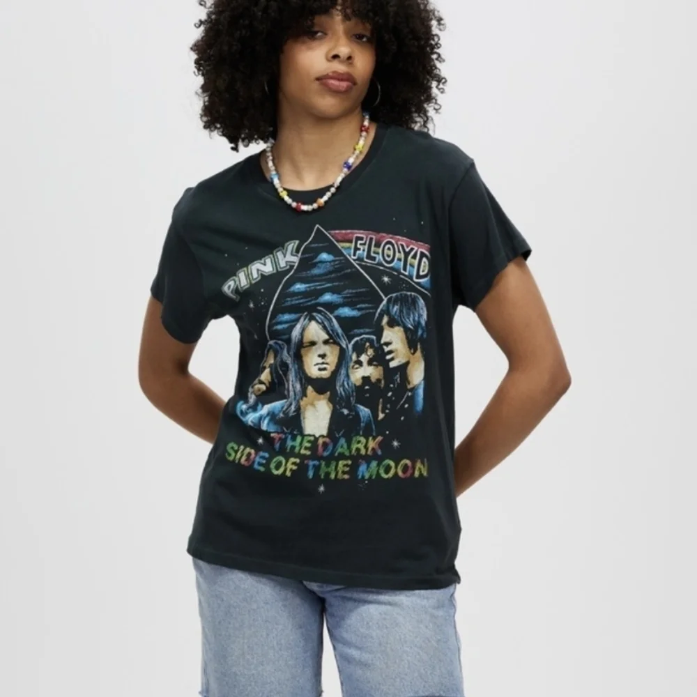 Daydreamer Pink Floyd Dark Side Tour Tee Women's Small Black  Shirt - Picture 2 of 14